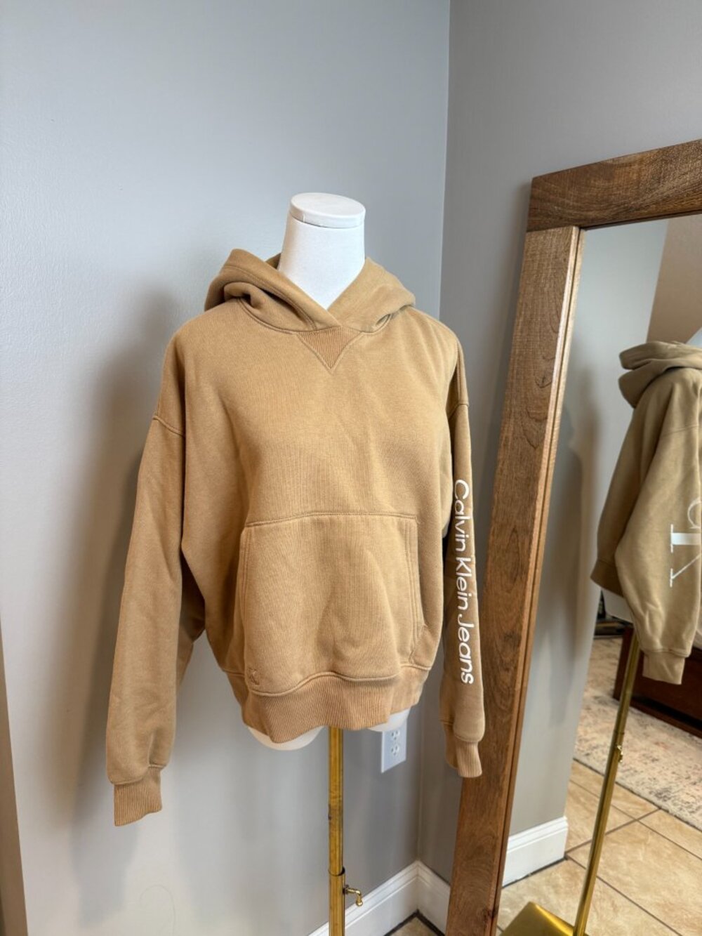 Calvin Klein Jeans Camel Tan Pullover Hoodie Size M